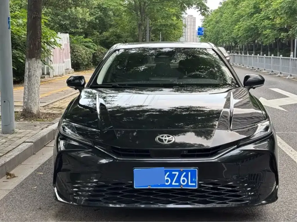 Toyota Camry 2024 из CN, фото 3