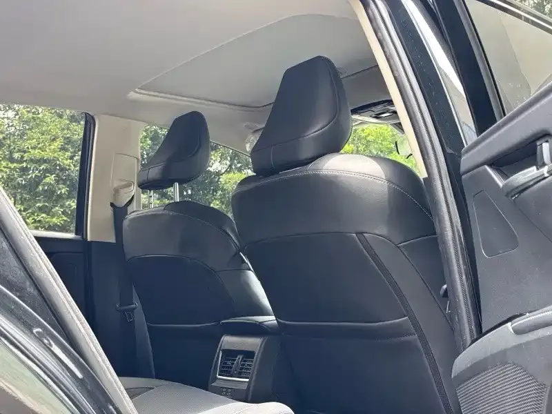 Toyota Camry 2024 из CN, фото 4