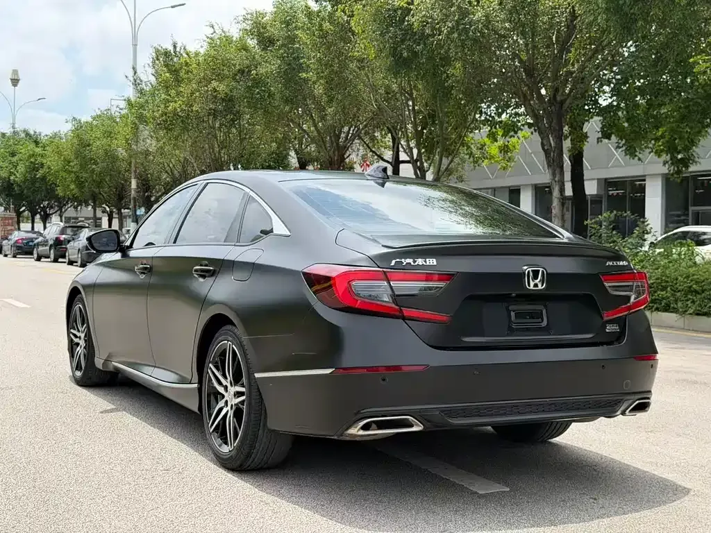 Honda Accord — фото 5