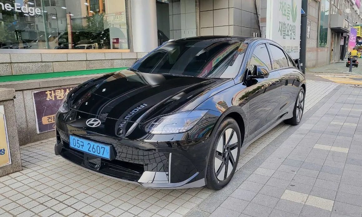 Hyundai Ioniq6 2023 из KR, фото 1