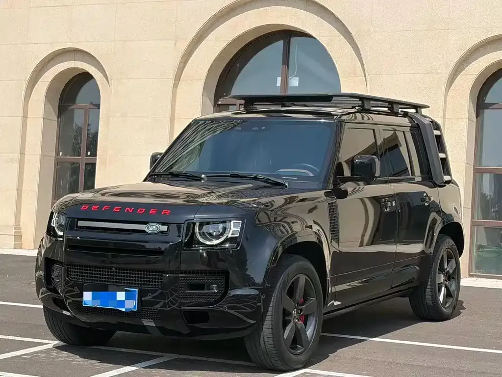 Land Rover Defender — фото 1