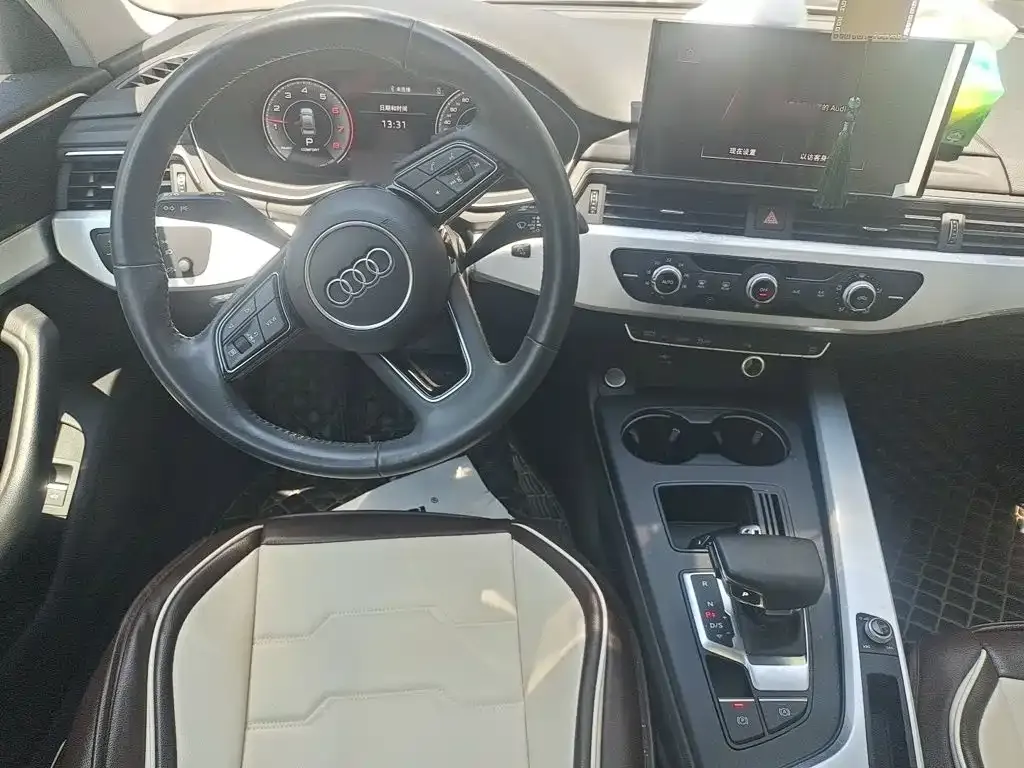 Audi A4L 2021 из CN, фото 5