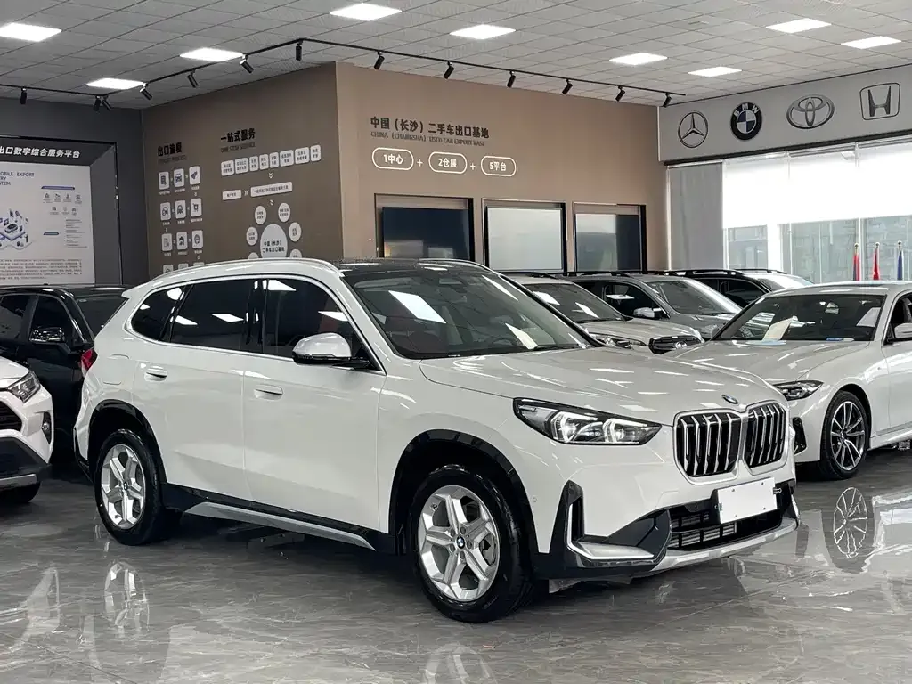 BMW X1 — фото 3