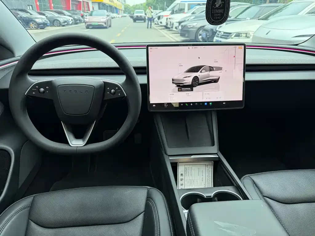 Tesla Model 3 — фото 3