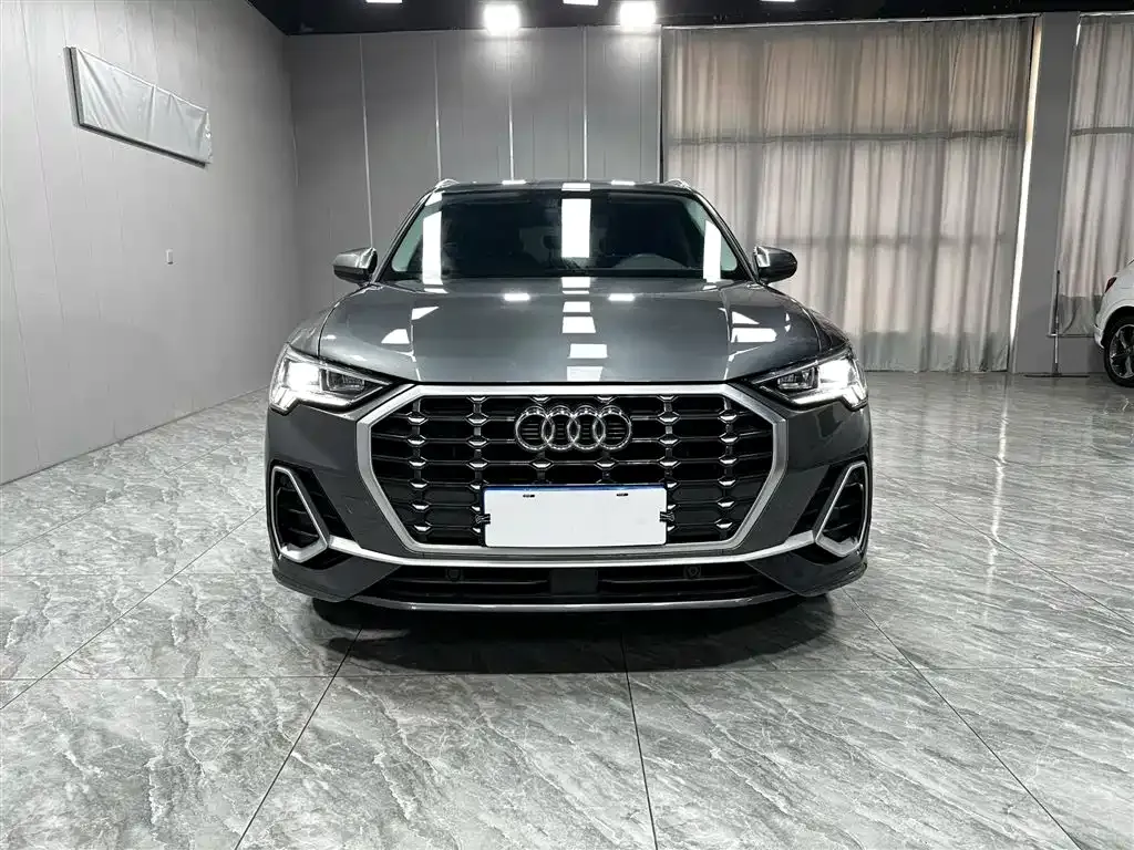 Audi Q3 — фото 8