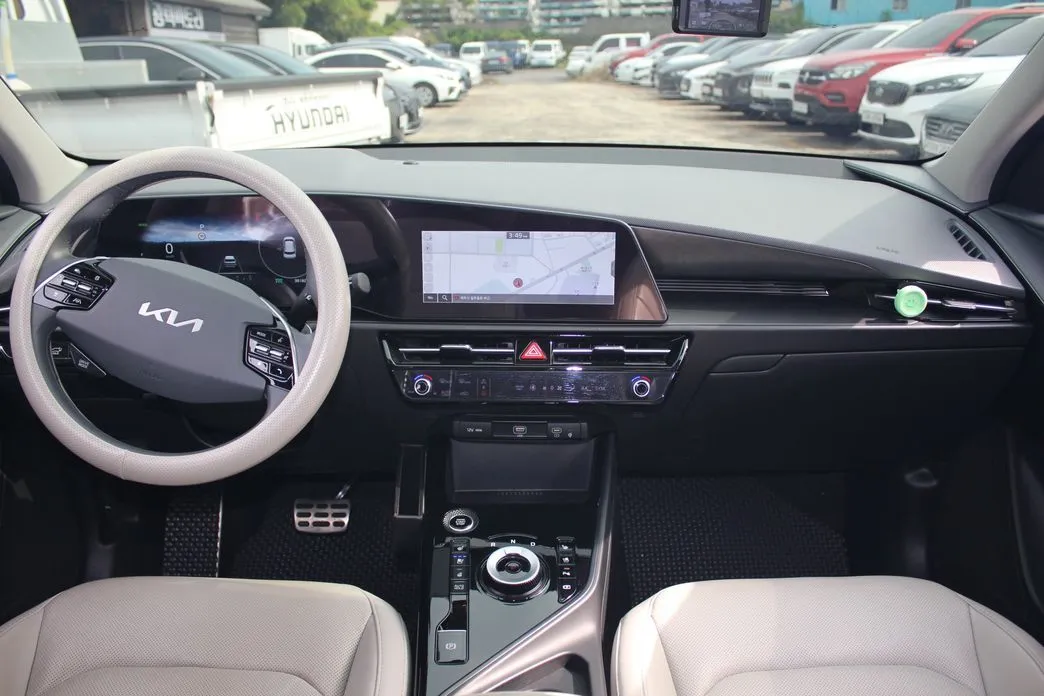 Kia Niro — фото 10