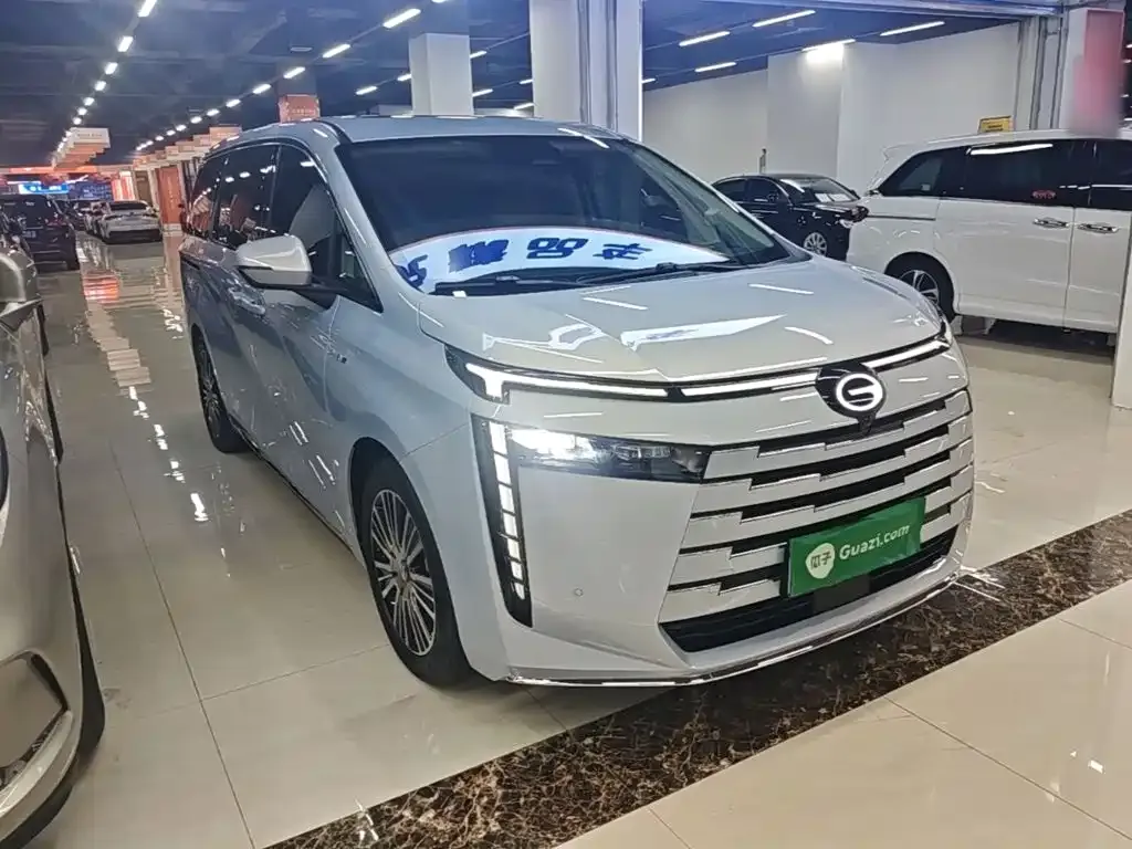 GAC Motor 传祺E8 PHEV — фото 6