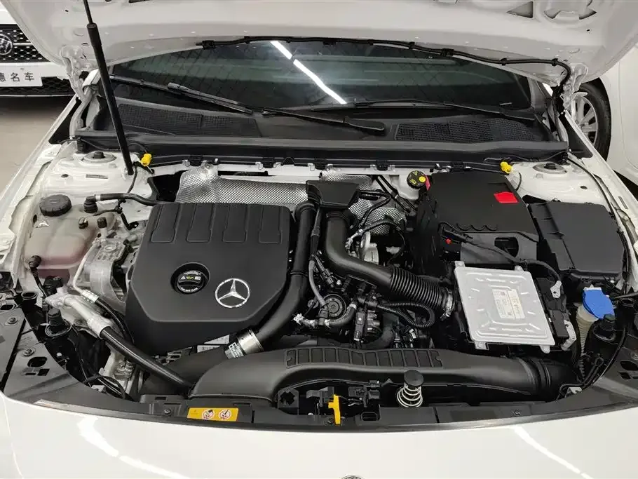 Mercedes-Benz A-Class — фото 10