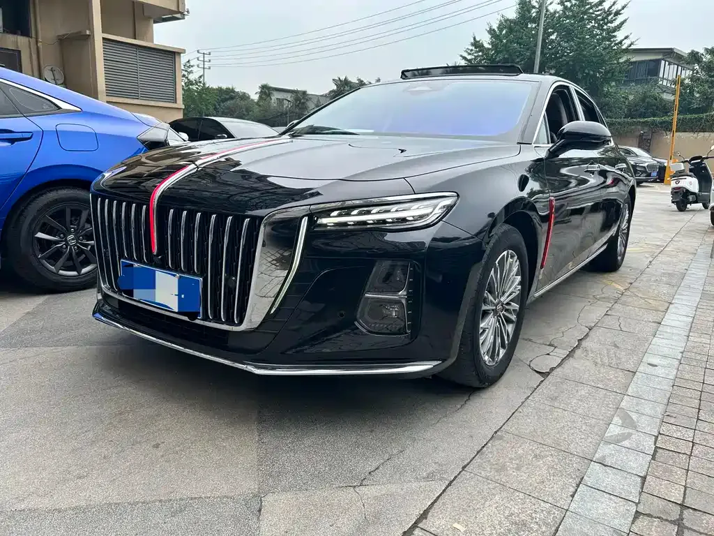 Hongqi H5 — фото 1