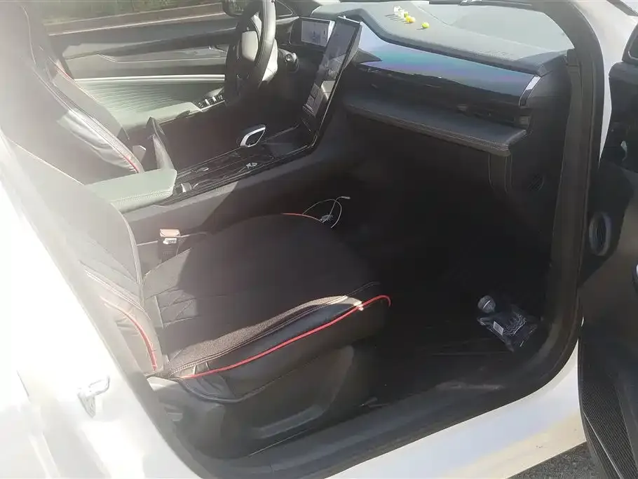 Geely Boyue 2025 из CN, фото 2