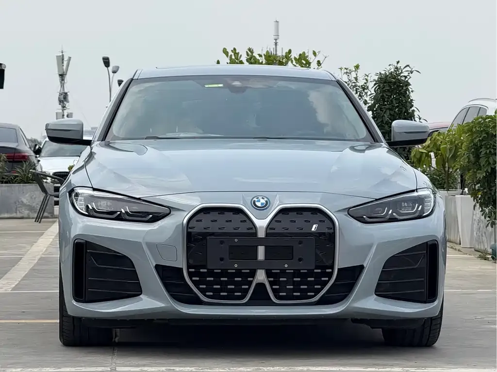 BMW i4 2023 из CN, фото 5