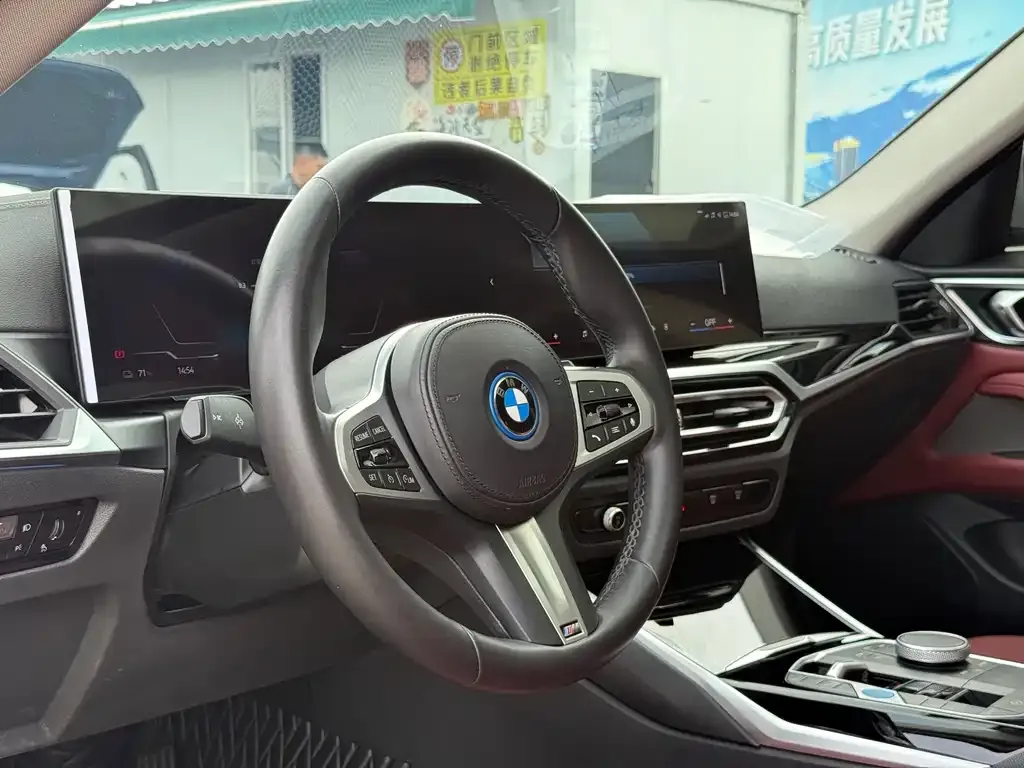 BMW i4 2023 из CN, фото 3