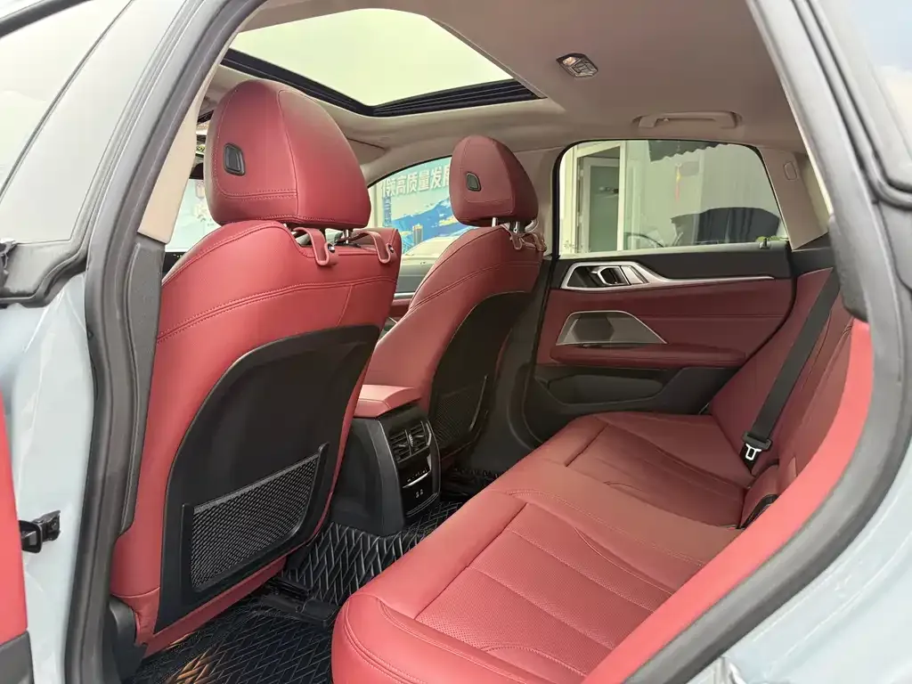 BMW i4 2023 из CN, фото 2