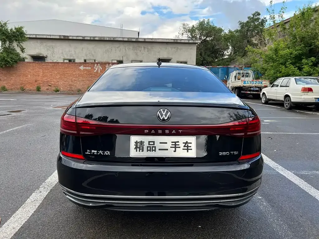 Volkswagen Passat — фото 4
