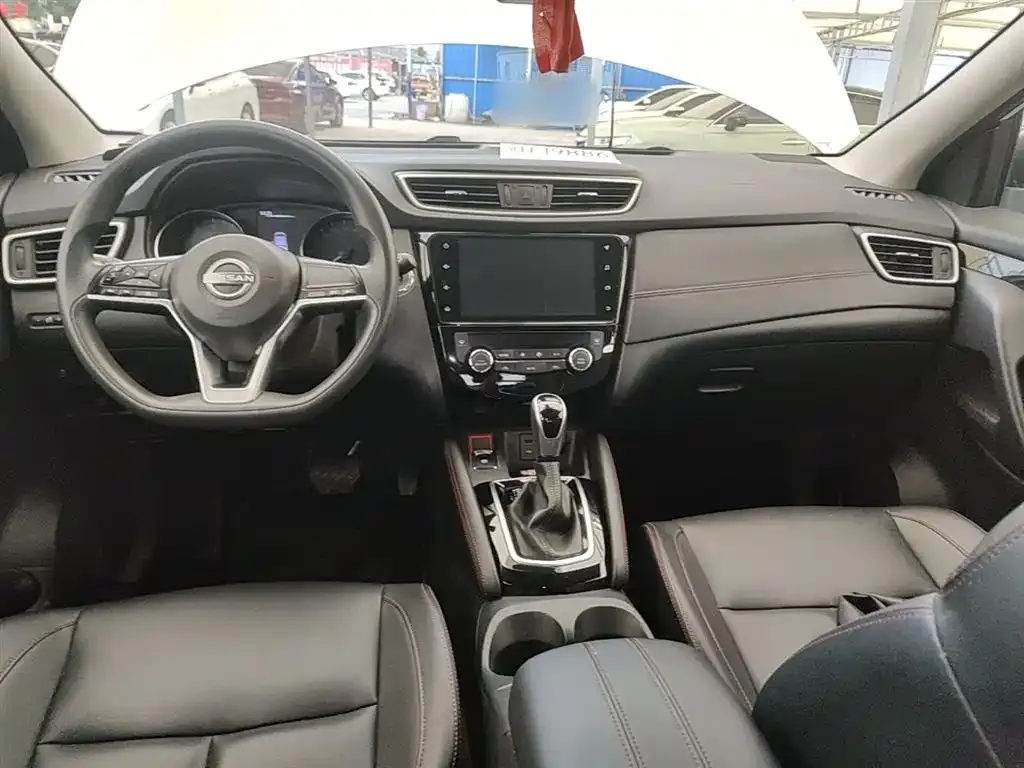 Nissan Qashqai — фото 6