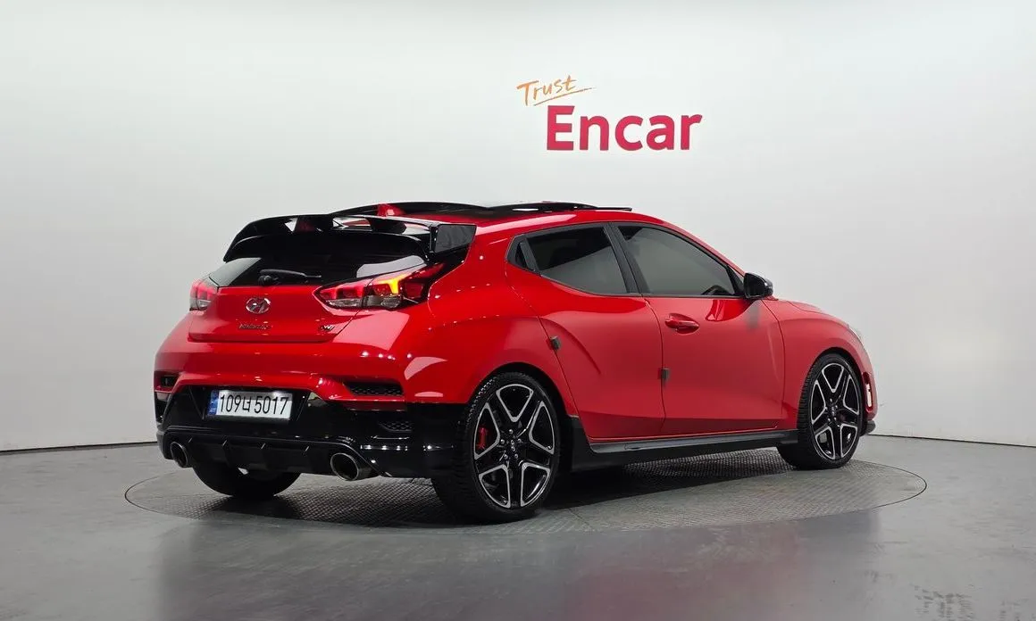 Hyundai Veloster — фото 3