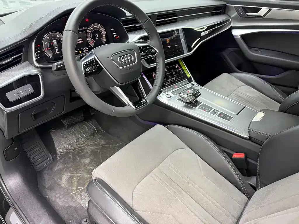 Audi A6L 2021 из CN, фото 6