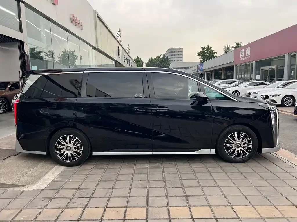 GAC Motor Trumpchi M8 — фото 4