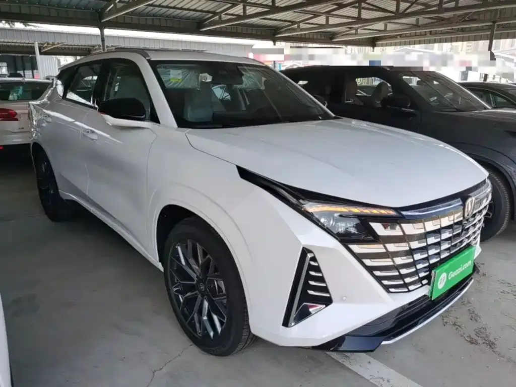 Changan UNI-Z New Energy 2026 из CN, фото 2