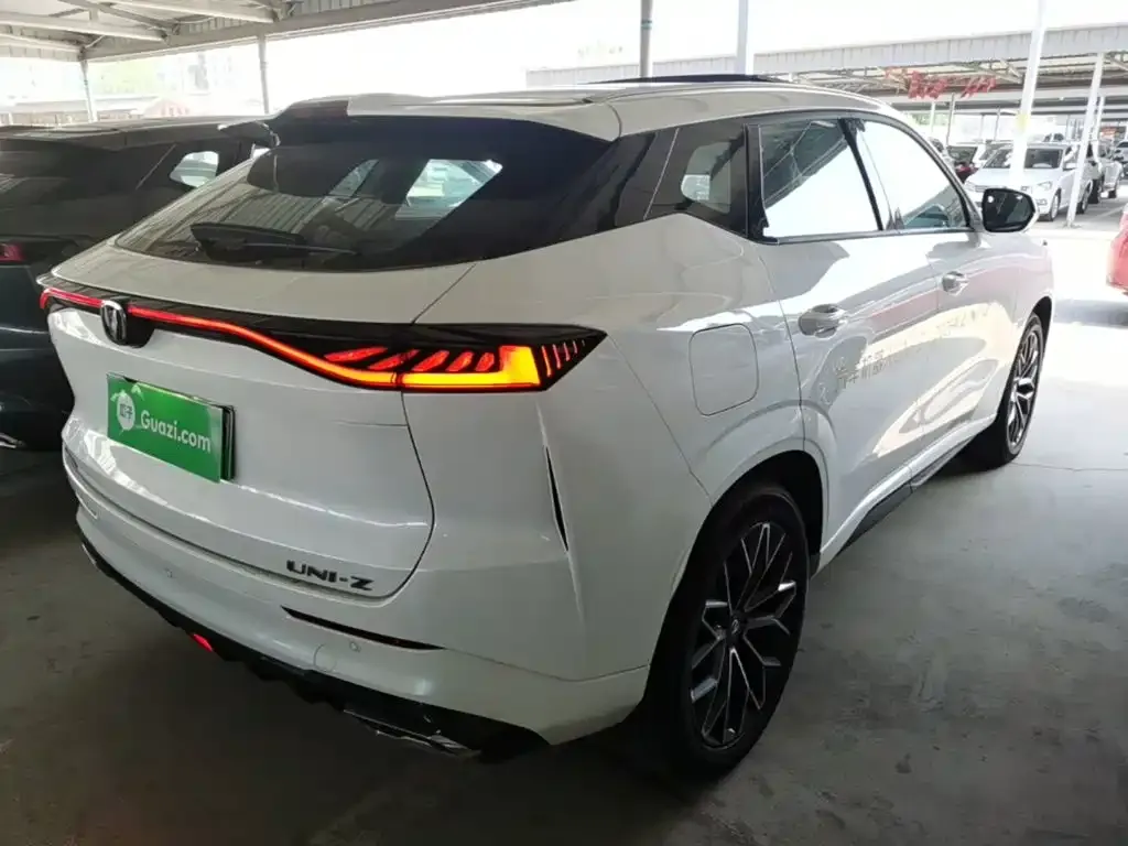 Changan UNI-Z New Energy 2026 из CN, фото 4