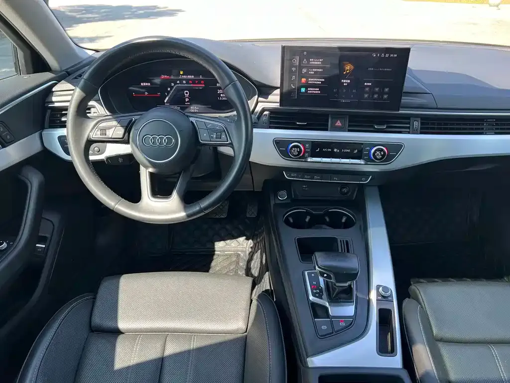 Audi A4L 2022 из CN, фото 3