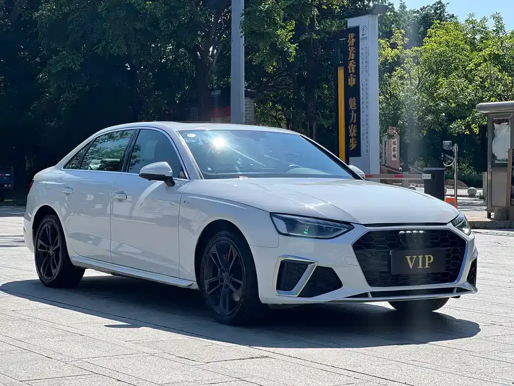 Audi A4L 2022 из CN, фото 7
