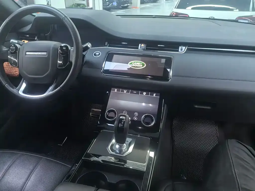 Land Rover Evoque 2021 из CN, фото 3