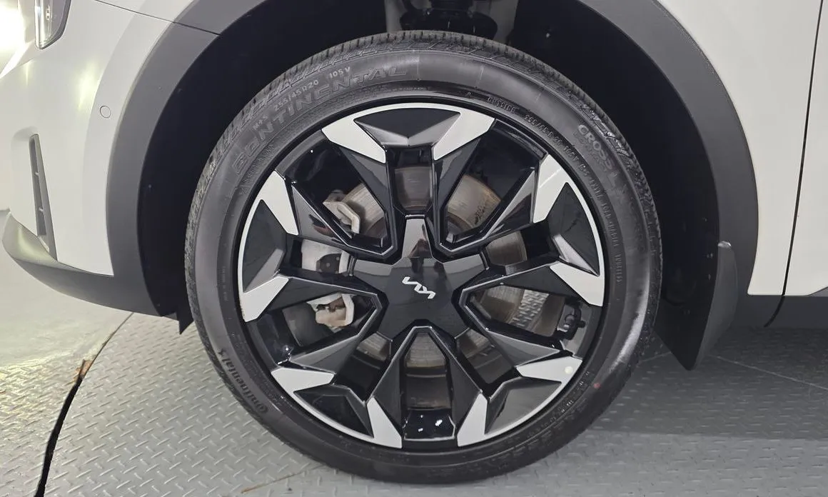 Kia Sorento — фото 9
