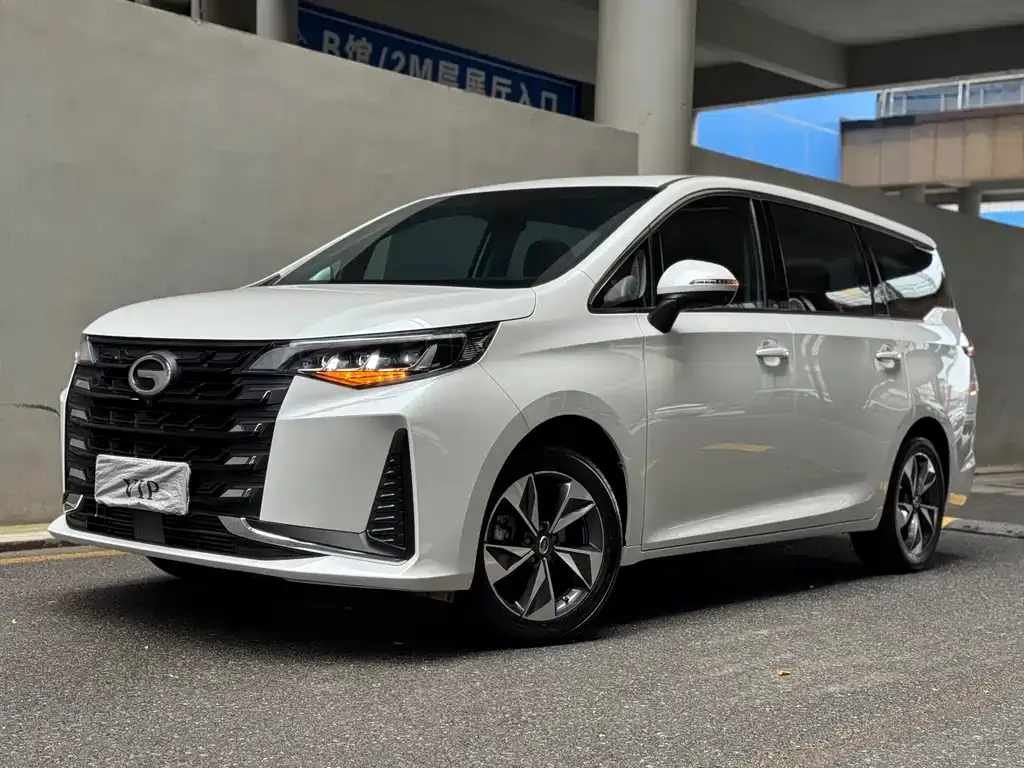 GAC Motor Trumpchi M6 — фото 1