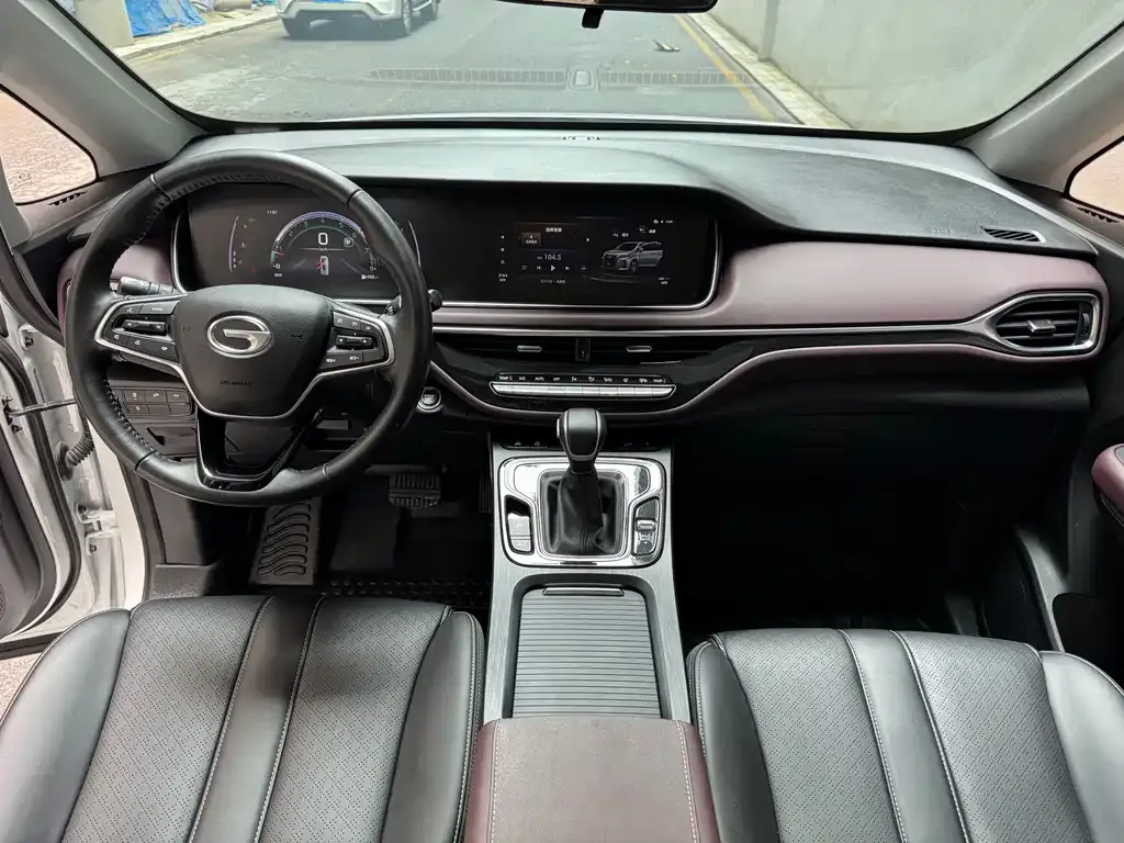 GAC Motor Trumpchi M6 — фото 8