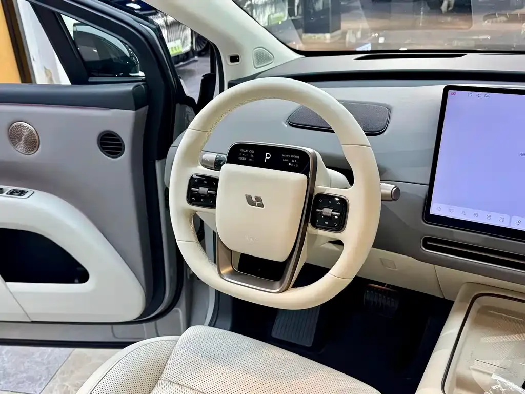 Li Auto i8 — фото 2