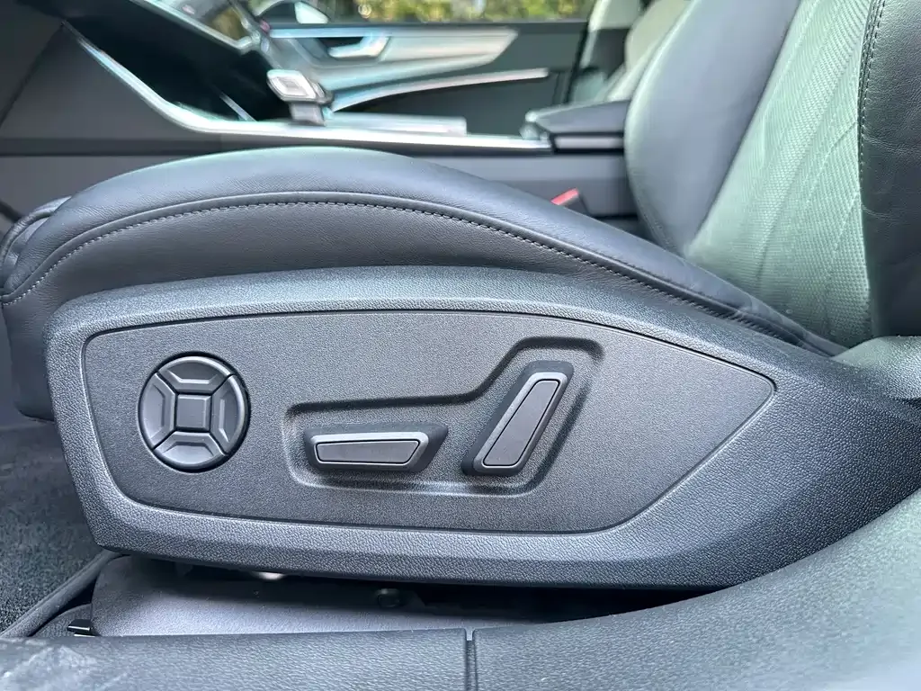 Audi A7 — фото 4