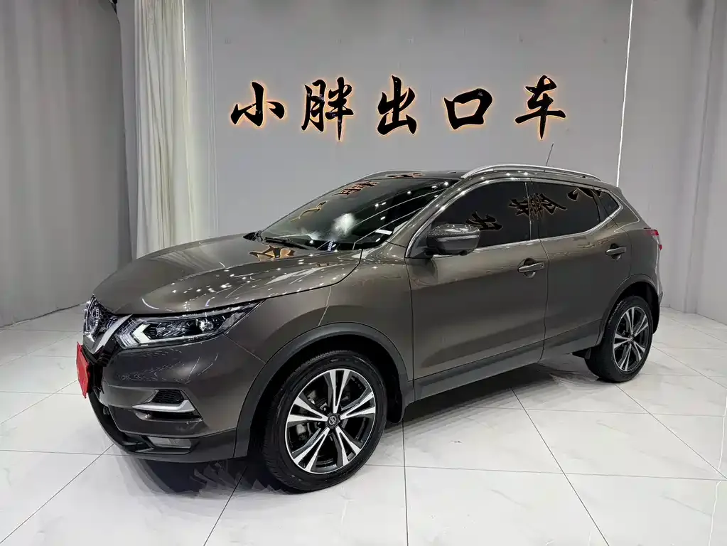 Nissan Qashqai — фото 1