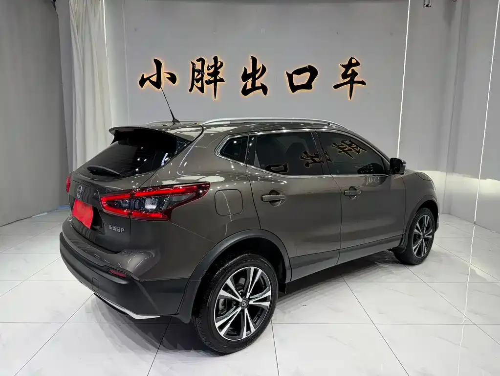 Nissan Qashqai — фото 5