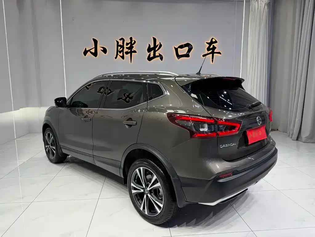Nissan Qashqai — фото 9