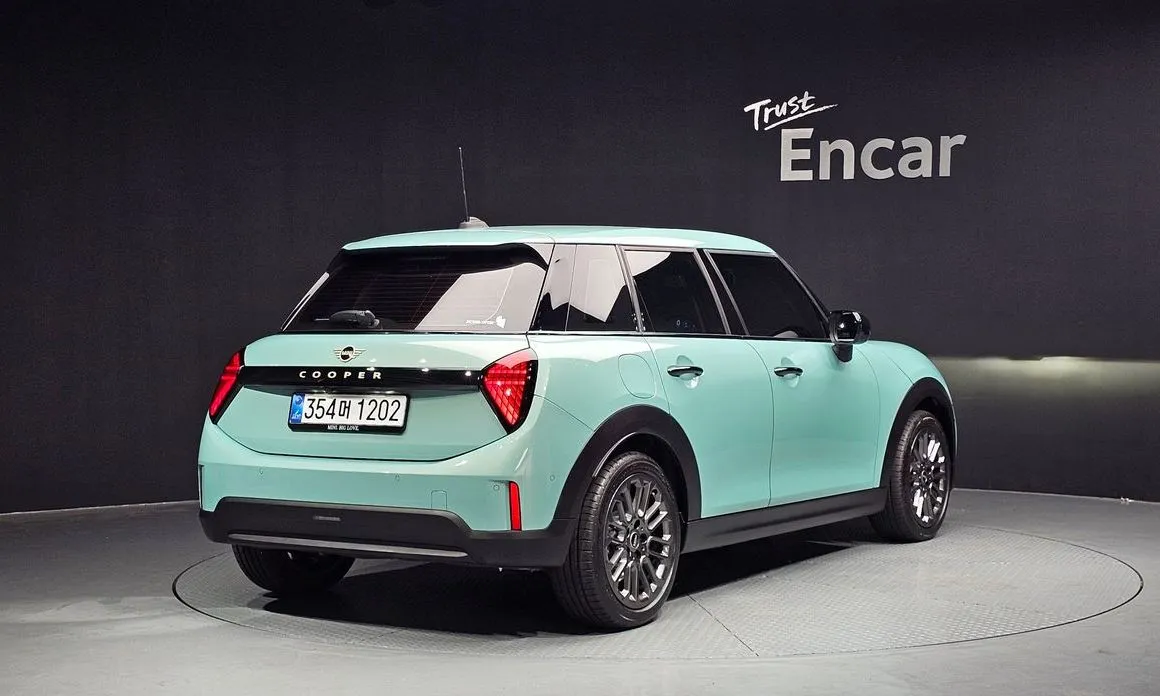 Mini Cooper 2025 из KR, фото 6