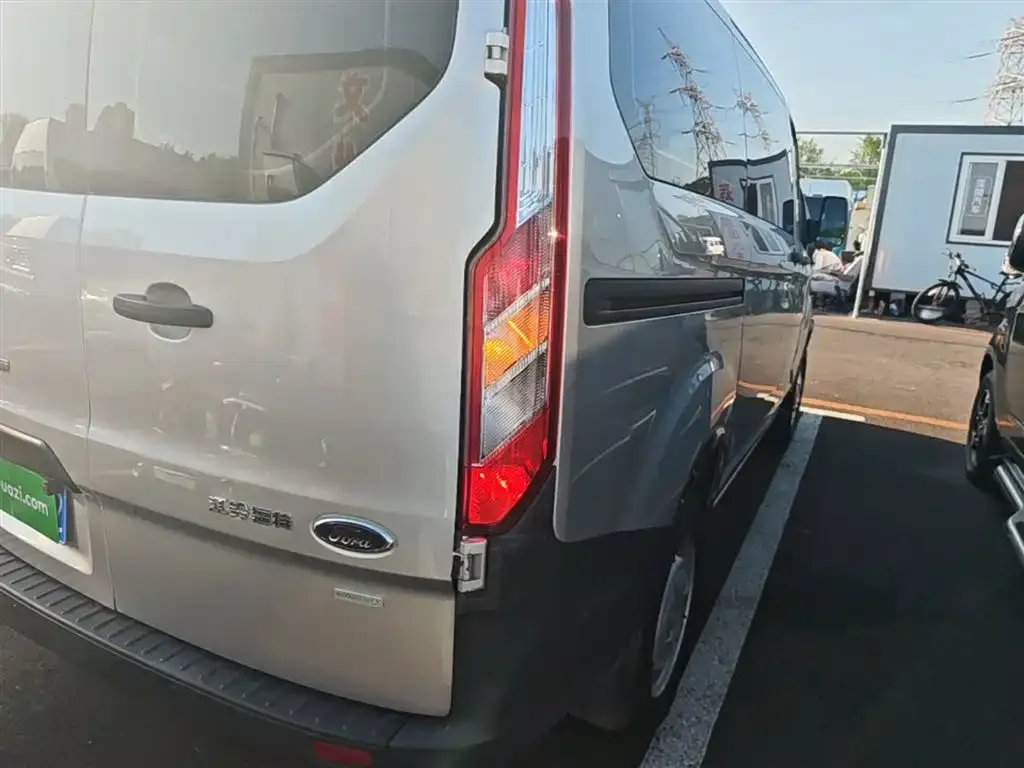 Ford Transit 2021 из CN, фото 5