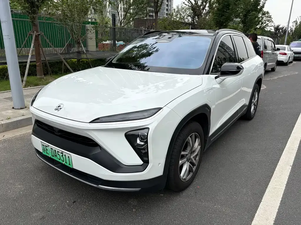 NIO ES6