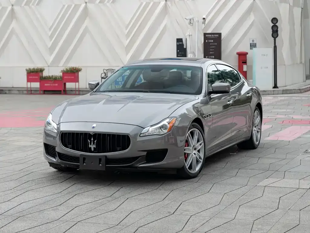 Maserati Quattroporte