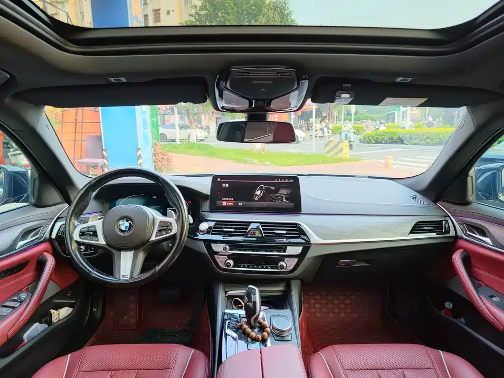 BMW 5 Series 2021 из CN, фото 2
