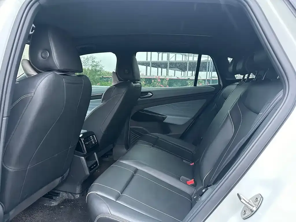 Volkswagen ID.4 X 2024 из CN, фото 7