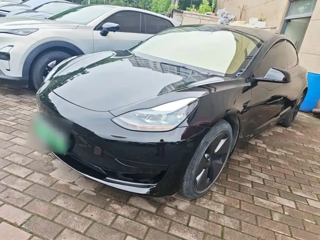 Tesla Model 3 — фото 5