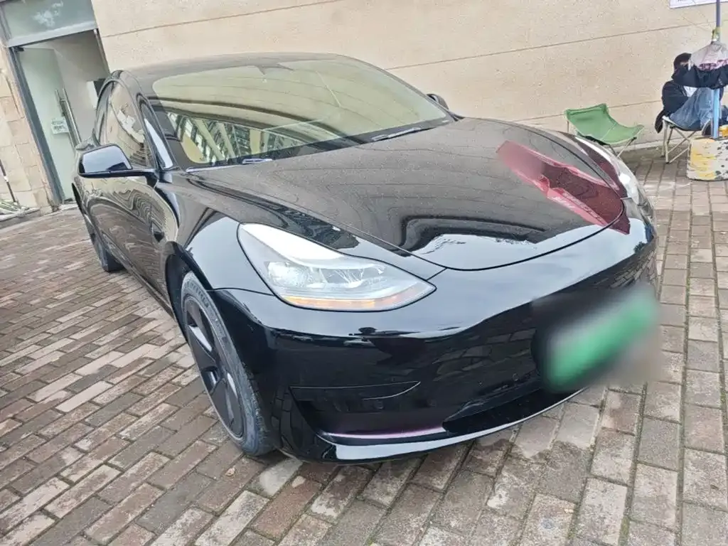 Tesla Model 3 — фото 6