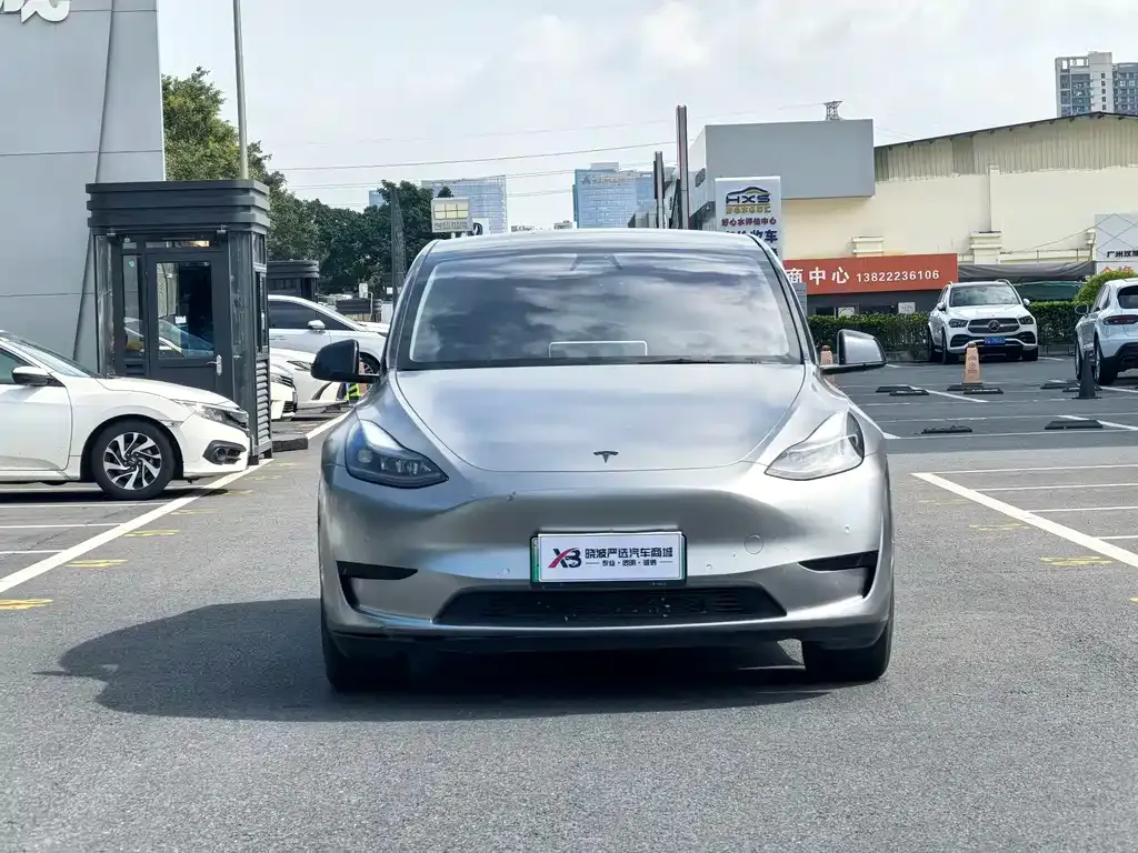 Tesla Model Y — фото 4