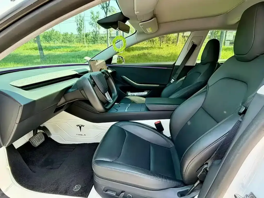 Tesla Model 3 — фото 6