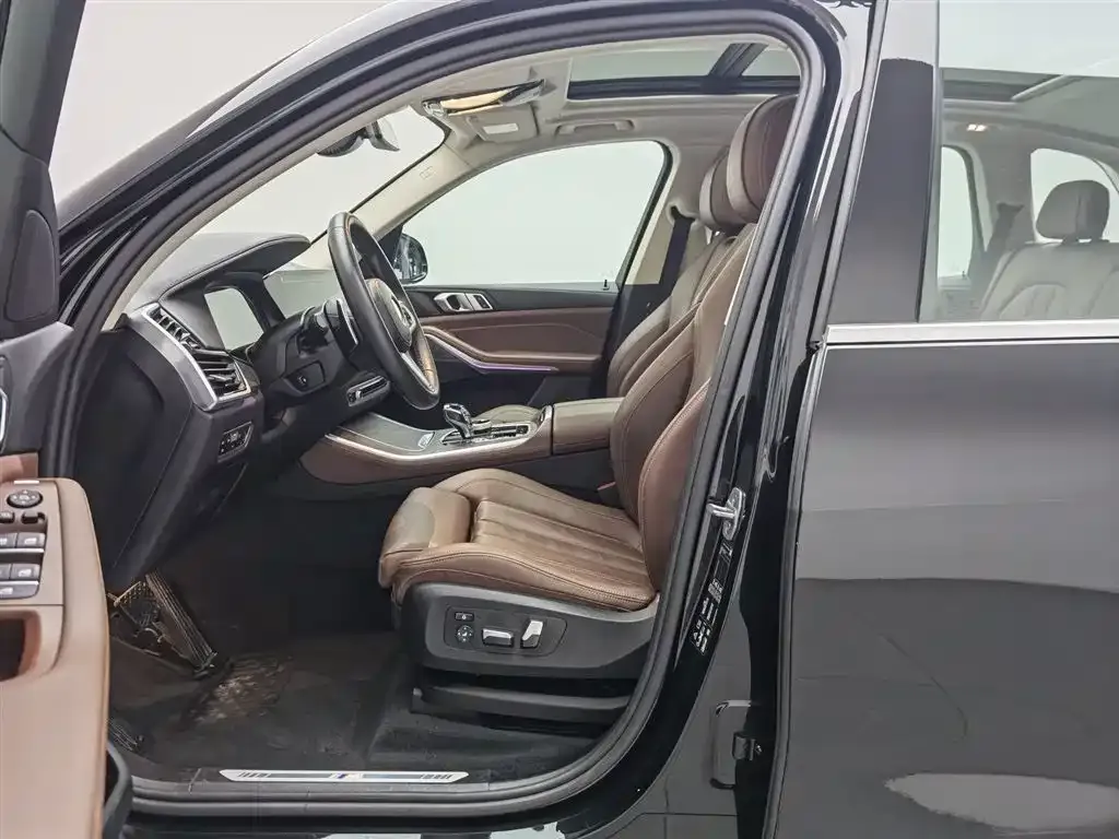 BMW X5 (Import) 2021 из CN, фото 2