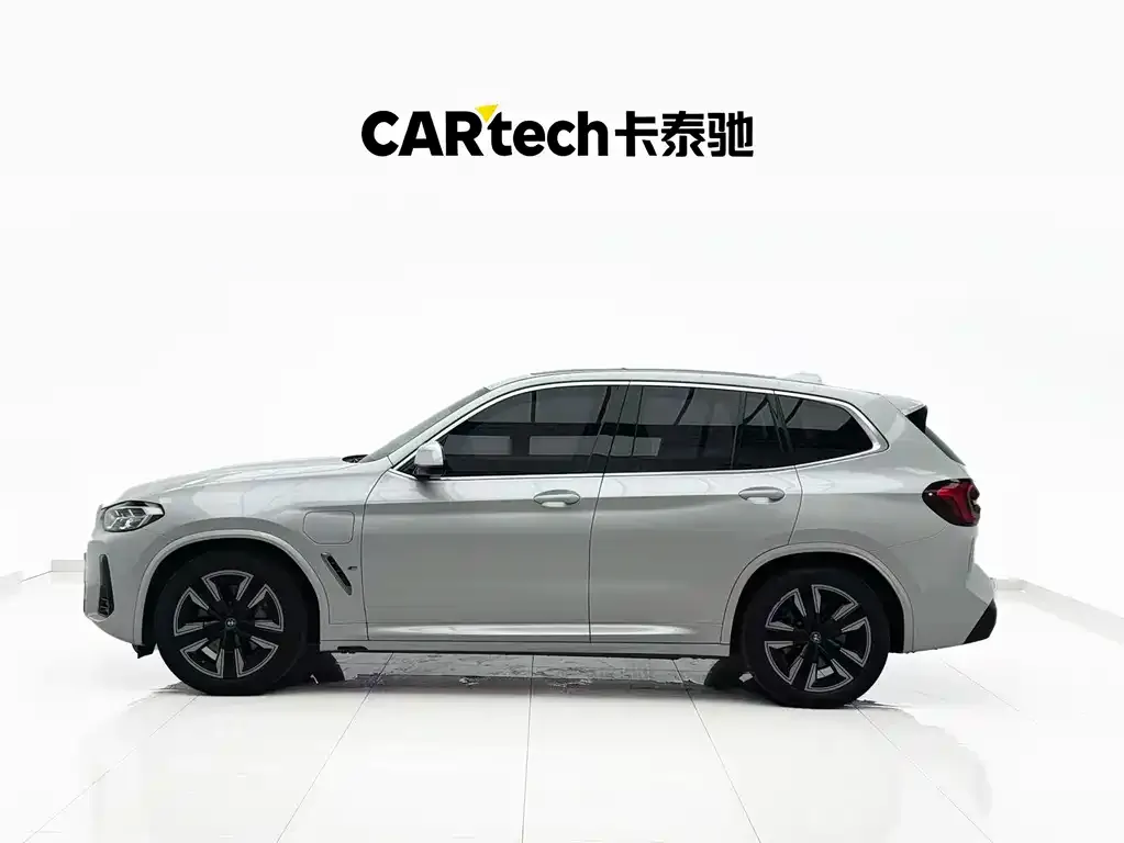 BMW iX3 — фото 4