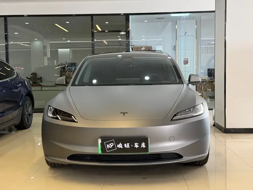 Tesla Model 3 — фото 2