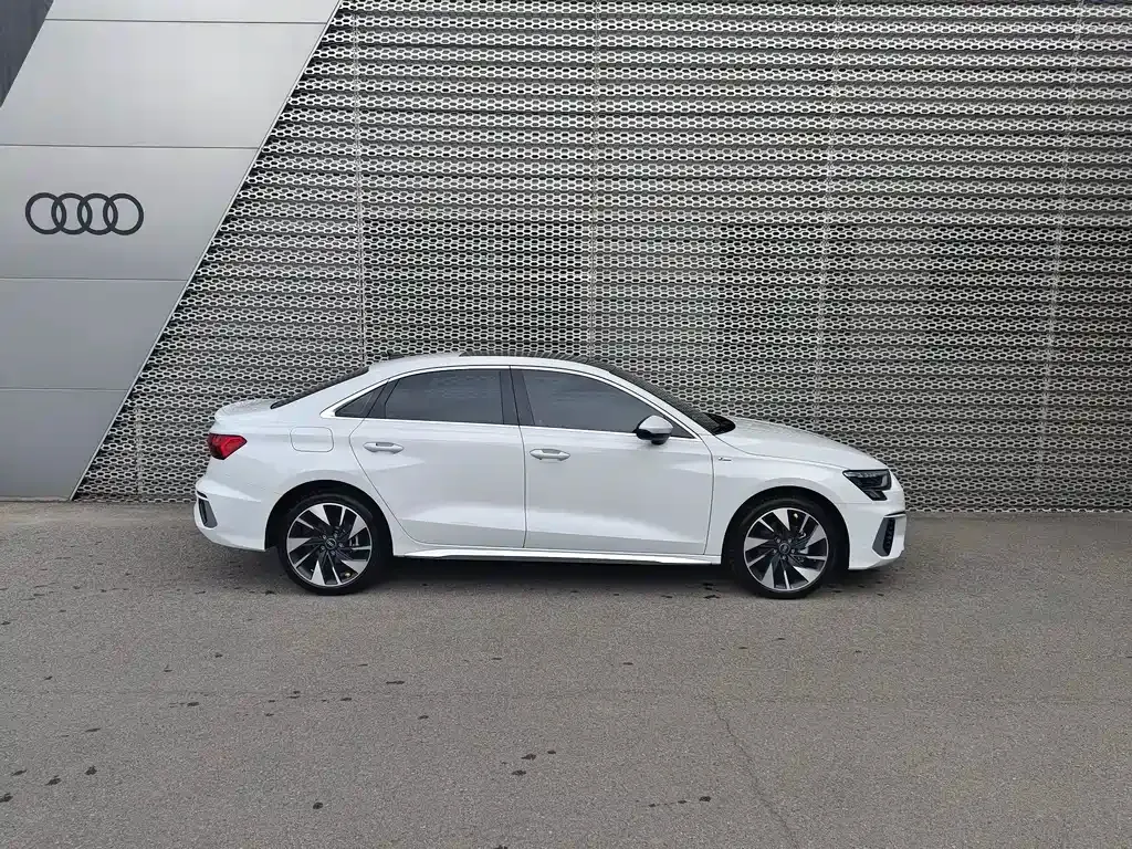 Audi A3 — фото 7