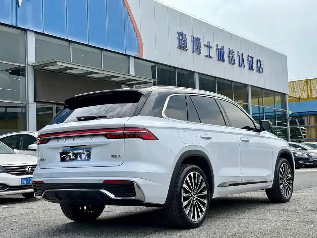 Geely Xingyue L — фото 6